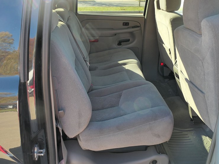 2005-chevy-avalanche-4x4-4dr-pickup,-sn:3gnek12z85g233782,-5.3l-v8,-4wd,-18-image-17