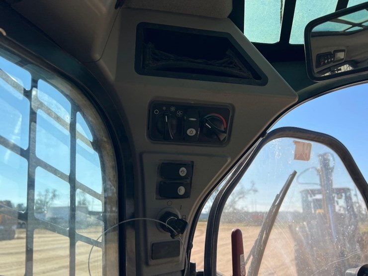 2018-caterpillar-259d-image-29