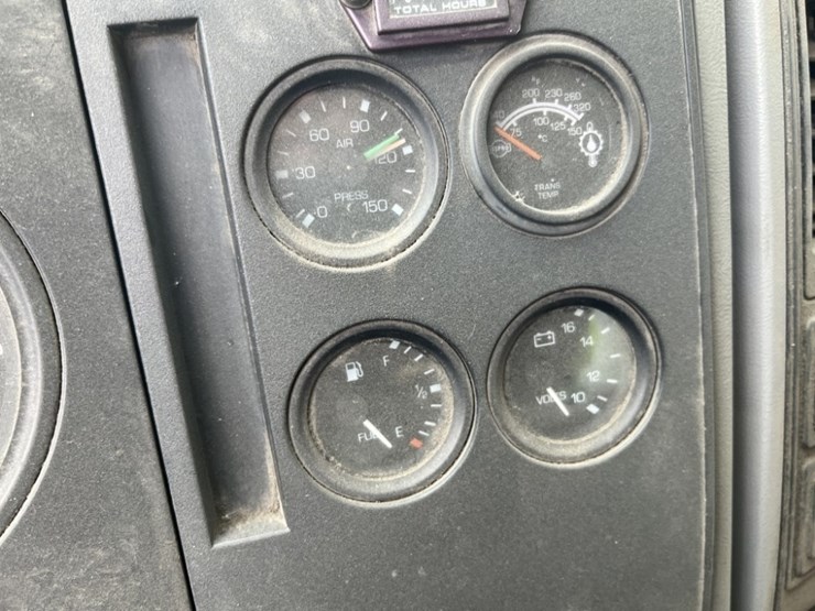 1997-ford-cf8000-image-28