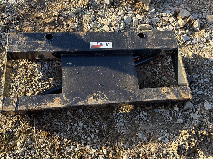 #87-•-skidsteer-mounted-hay-fork-image-1