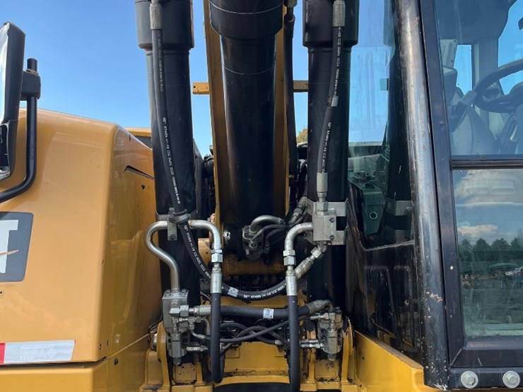 caterpillar-m316f-image-14