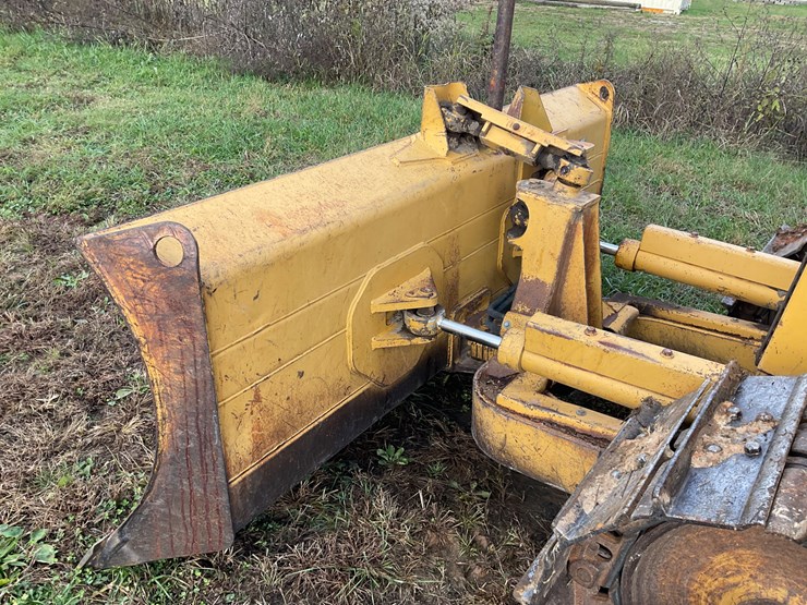 caterpillar-d5c-xl-image-11