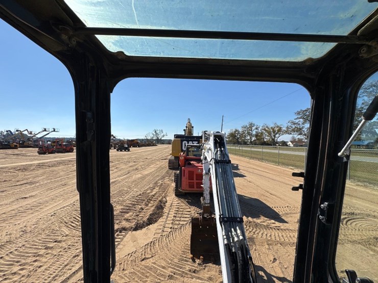 2020-bobcat-e35-image-31