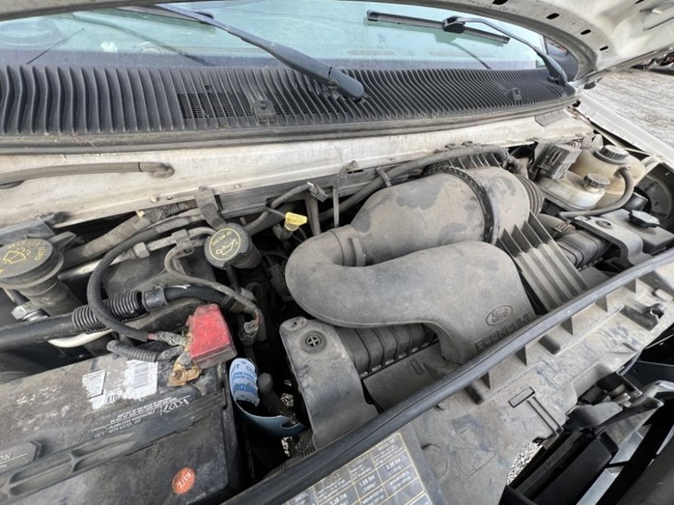 2008-ford-e250-sd-image-11