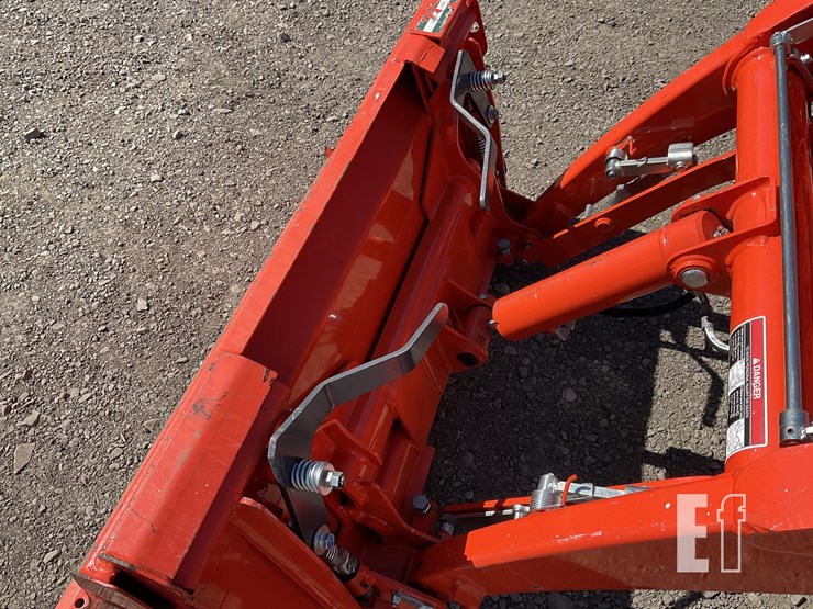 2022-kubota-bx2380-image-10