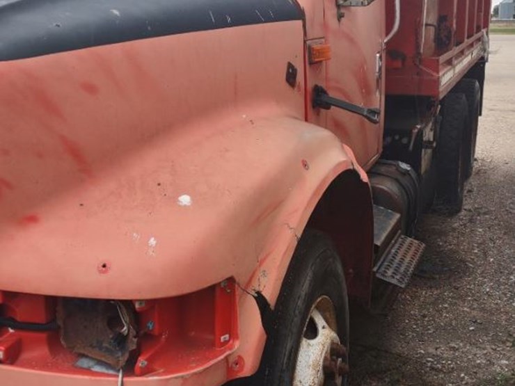 1993-international-4900-image-3