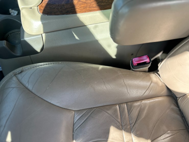 2000-ford-excursion-image-41