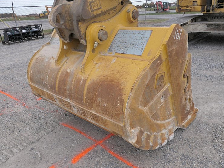 2015-caterpillar-329fl-image-13