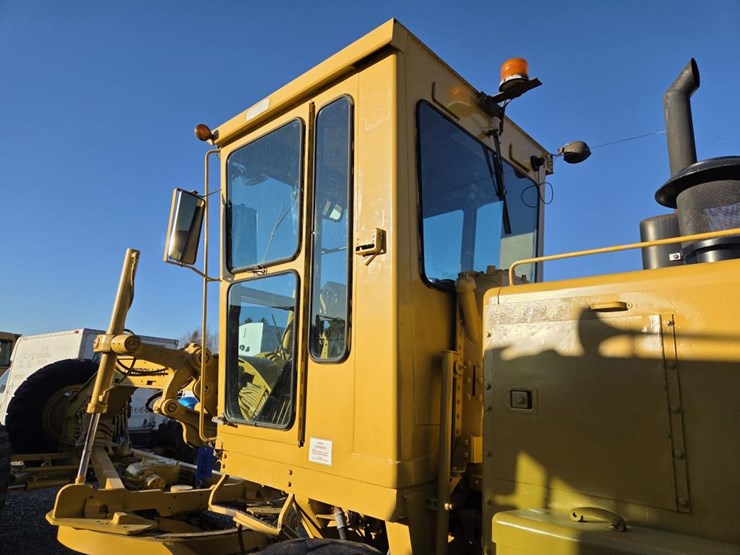 caterpillar-140-image-48