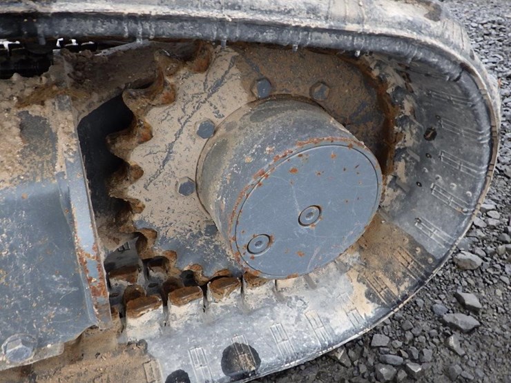 takeuchi-tb230-image-37