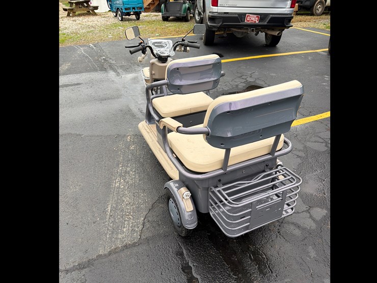 #151-•-ingersollrand-irgc40-scooter-image-2