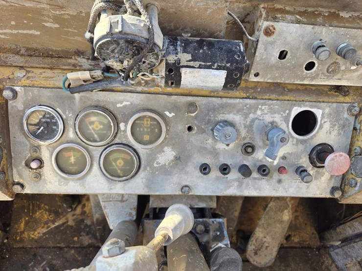 1980-caterpillar-930-image-49