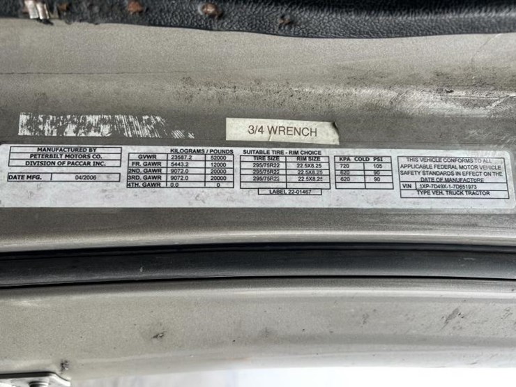 2007-peterbilt-387-image-11