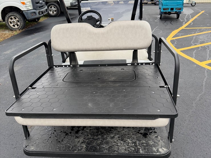 #153-•-2023-ez-go-gas-golf-cart-image-4