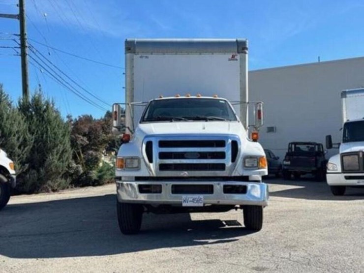 2013-ford-f750-xl-image-2