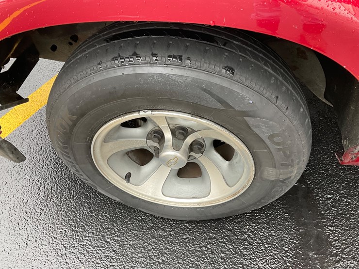 2002-chevrolet-s10-image-7