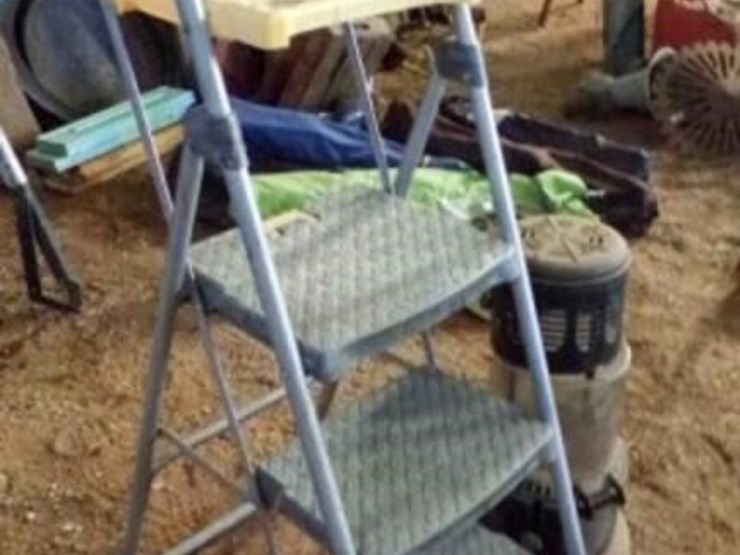 folding-ladder-+-heater-image-2