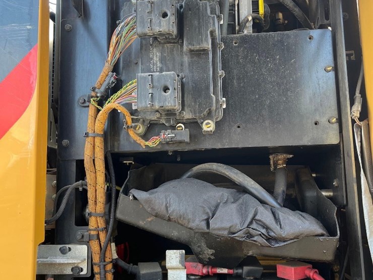 caterpillar-m316f-image-18