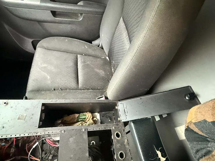 2014-chevrolet-tahoe-image-55