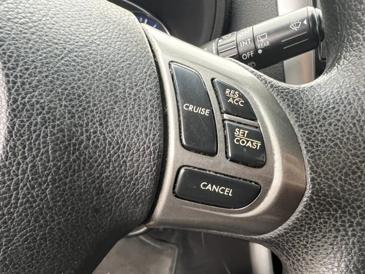 2011-subaru-forester-image-27