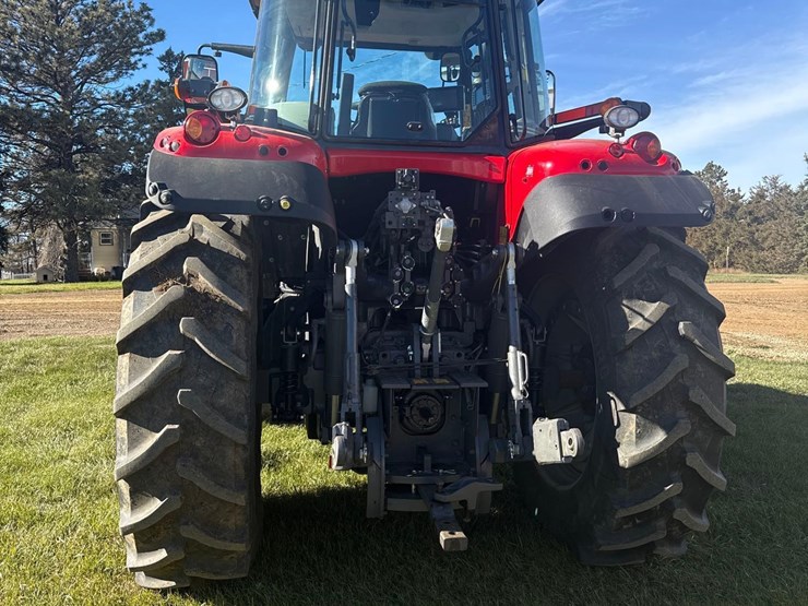 2021-massey-ferguson-7720s-dyna-6-tractor-image-6