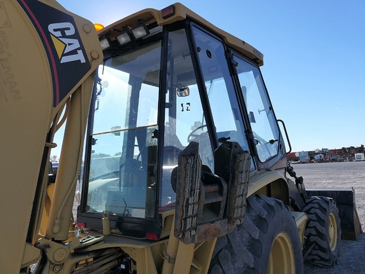 caterpillar-426b-image-21