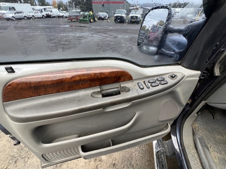 2004-ford-f350-image-29