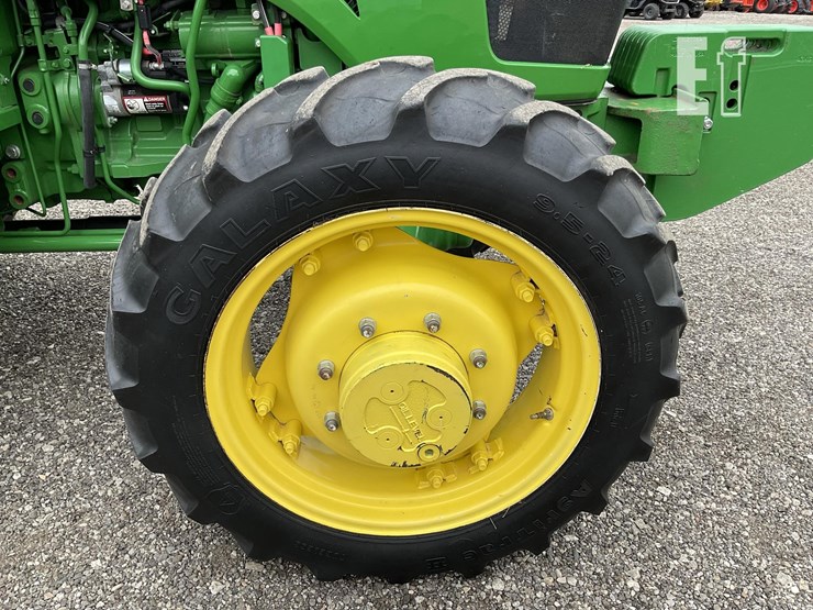 2021-john-deere-5055e-image-17