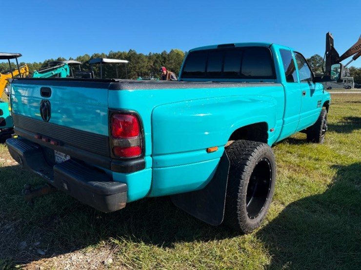 1996-dodge-ram-3500-image-8