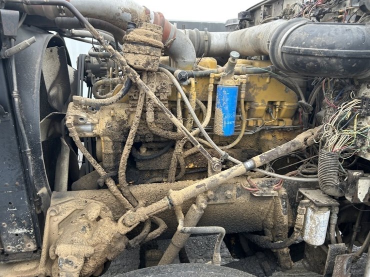 1992-peterbilt-379-image-32