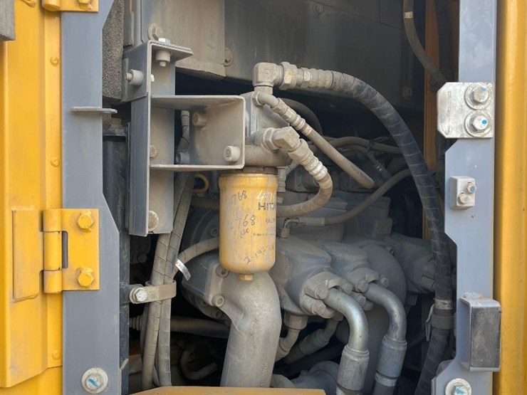 deere-245g-lc-image-20