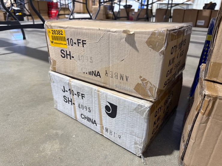 #28382-•-lot-of-amber-clearance-lights-image-1