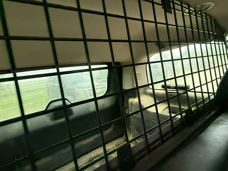 2014-chevrolet-tahoe-image-33