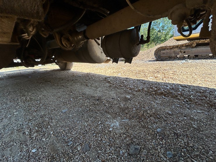 #22533-•-1994-freightliner-t/a-daycab-dump-truck-vin:-1fuyfdyb6rp462199-image-22