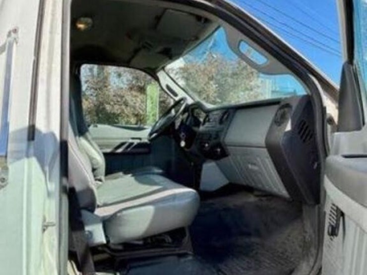 2013-ford-f750-xl-image-86