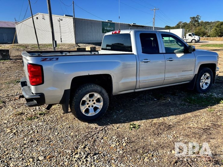 2015-chevrolet-silverado-image-6