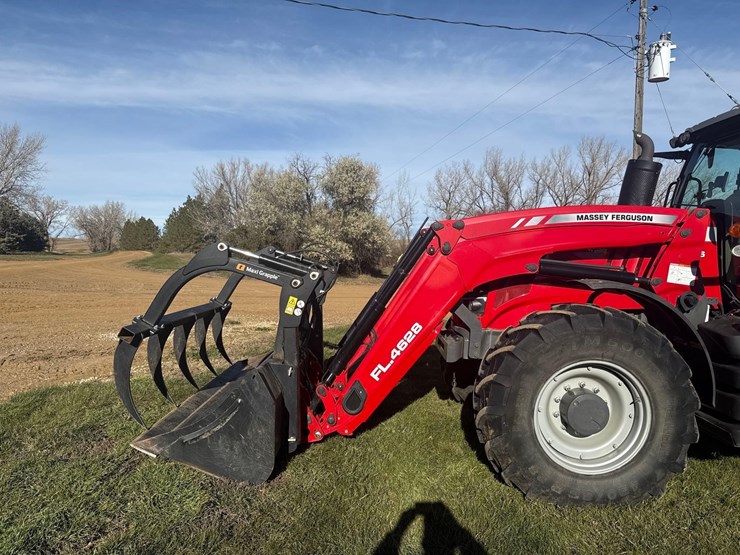 2021-massey-ferguson-7720s-dyna-6-tractor-image-39