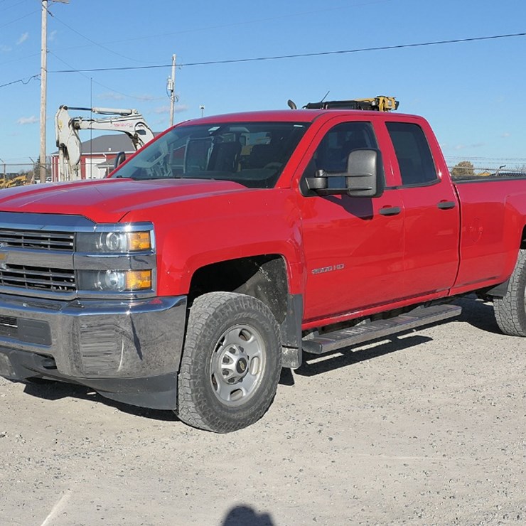 2015 Chevy 2500HD 4x4 4dr Pickup, SN:1GC2KUEGXFZ138004, 6.0L Gas, 4wd, Long