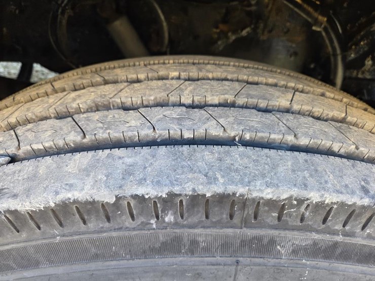 2007-peterbilt-386-image-87