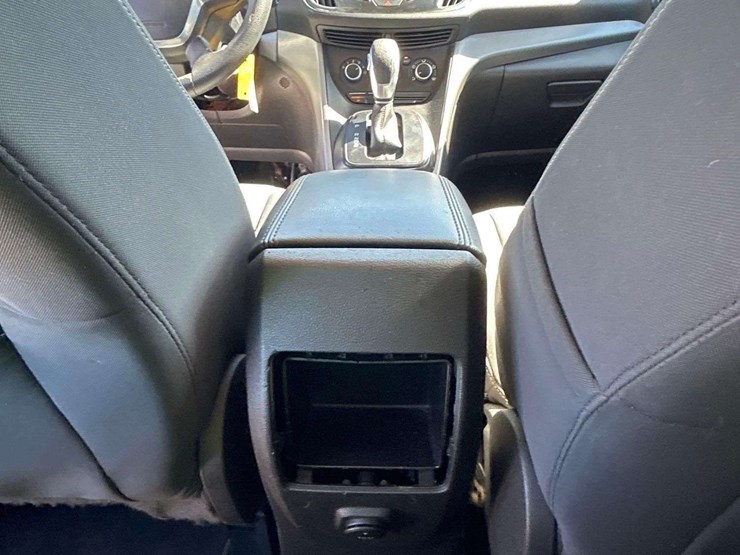 2015-ford-escape-se-image-23