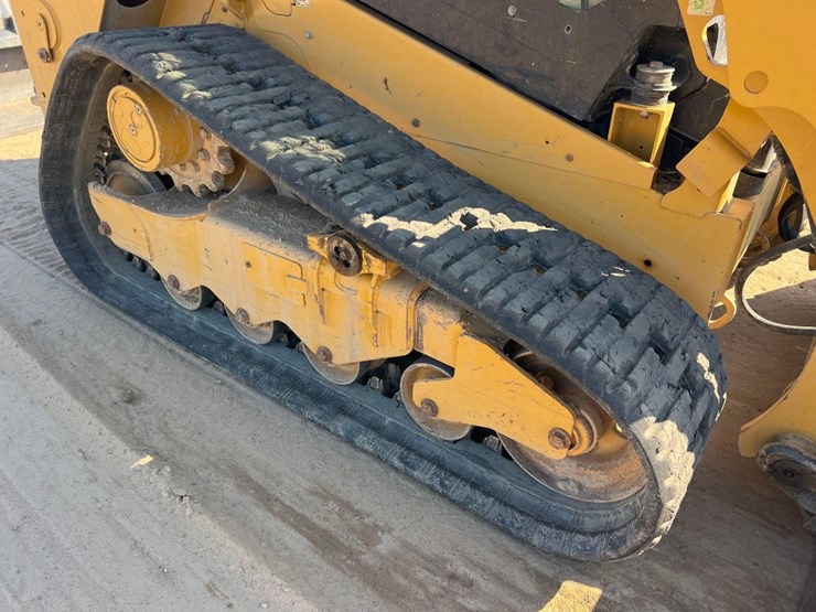 2018-caterpillar-259d-image-12