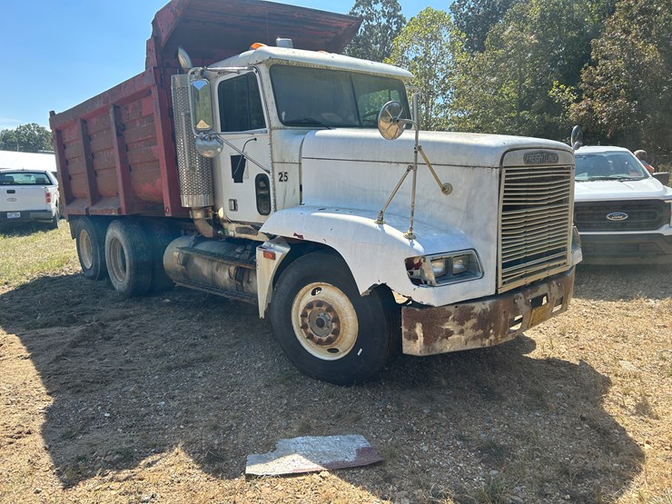 #22532-•-1996-freightliner-t/a-daycab-dump-truck-vin:1fuydzyb8tp876191-image-2
