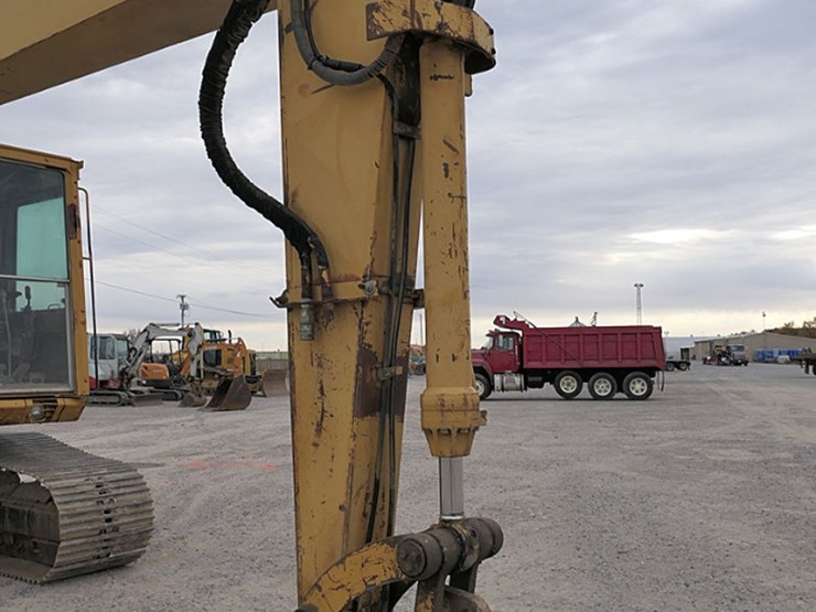 caterpillar-215d-image-7