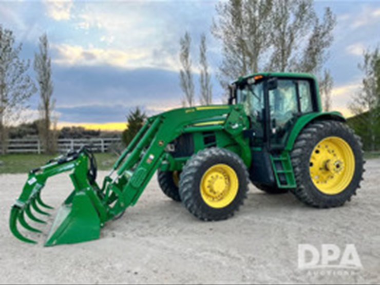 2009-john-deere-7330-premium-image-3