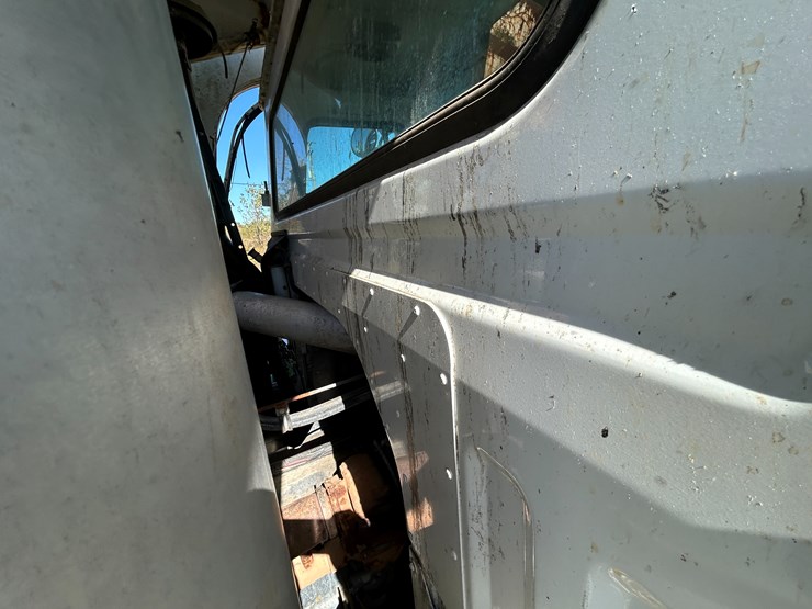 #22560-•-inop-2004-auto-car-t/a-daycab-garbage-truck-5vcdc6ce54h200305-image-28