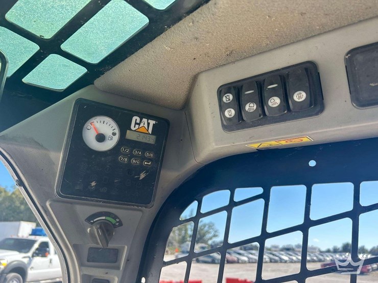 caterpillar-249d-image-10