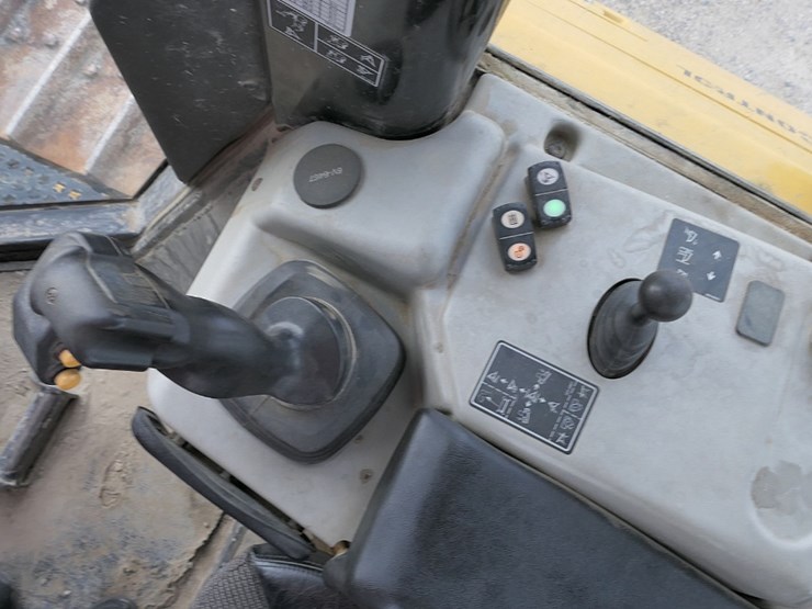 2015-caterpillar-d6n-xl-image-43