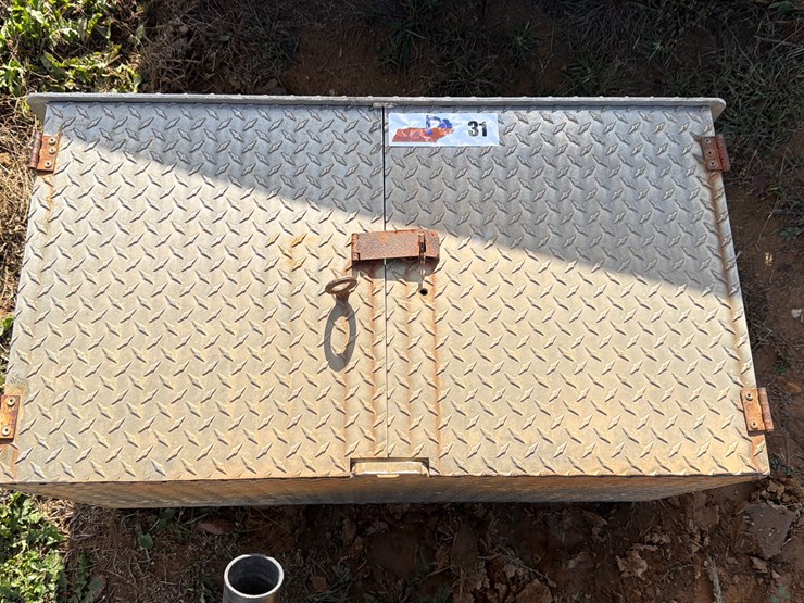 #31-•-metal-toolbox-image-1