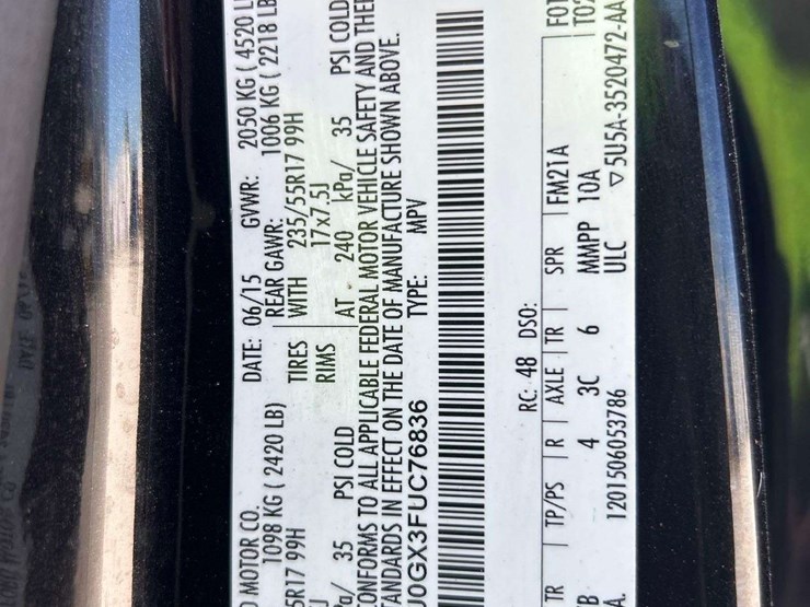 2015-ford-escape-se-image-5