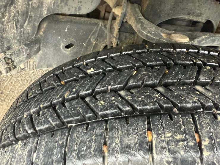 2017-ford-f150-image-8